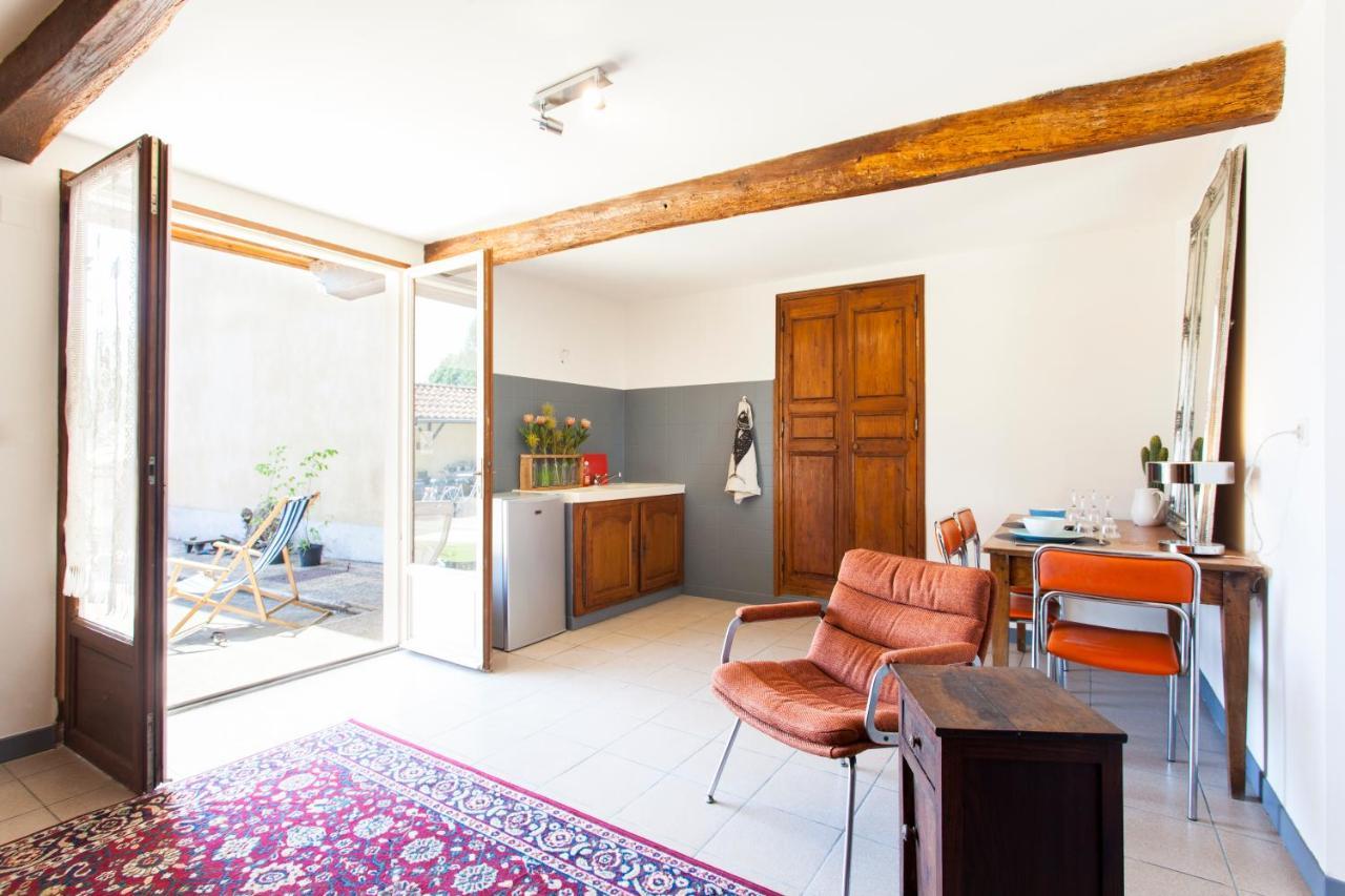 B&B Aux Petits Lardons Trie-sur-Baise Екстериор снимка